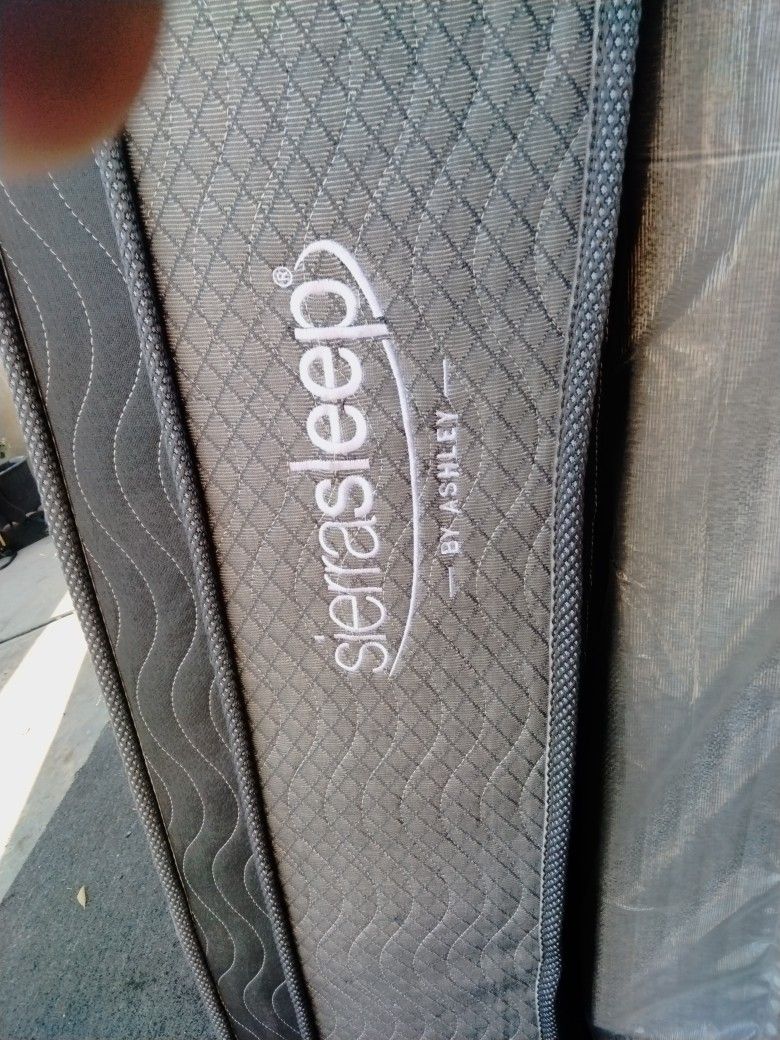 Ashley Sierra Sleep Mattress