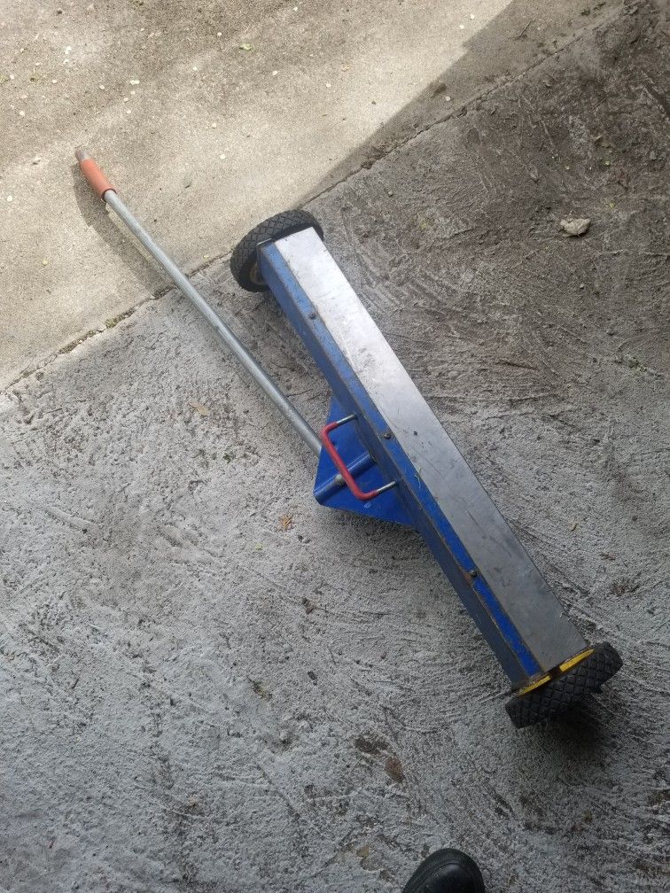 Magnet Sweepers 