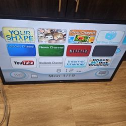Wii Console With All Accessories In Picture Plus LG TV 32"