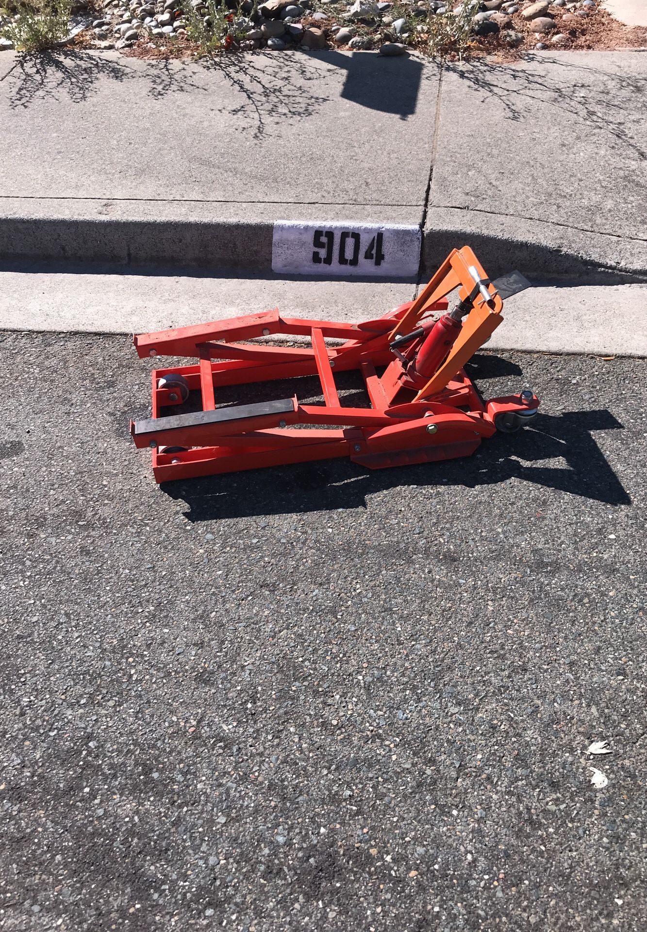 Motorcycle jack