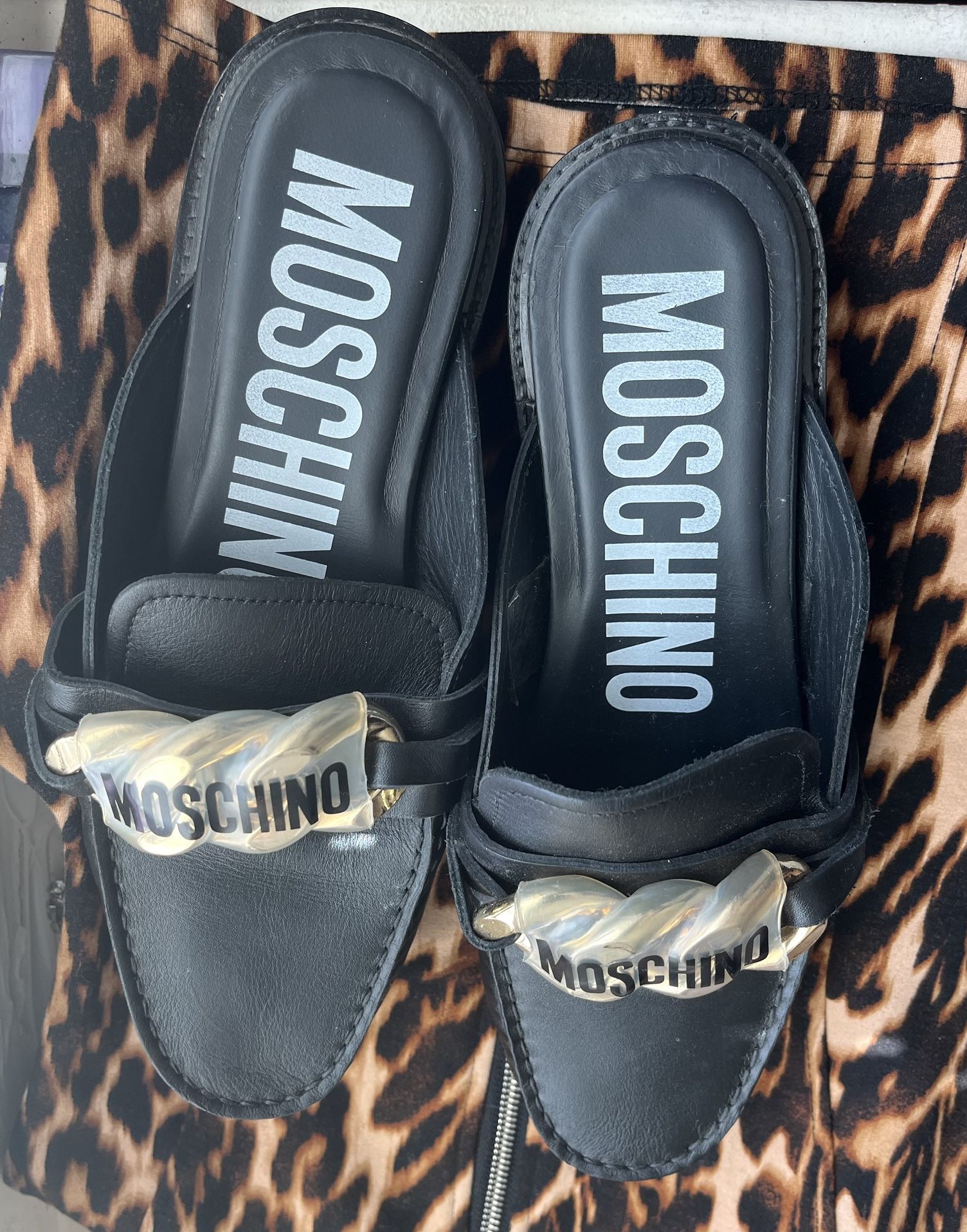 Moschino Slides