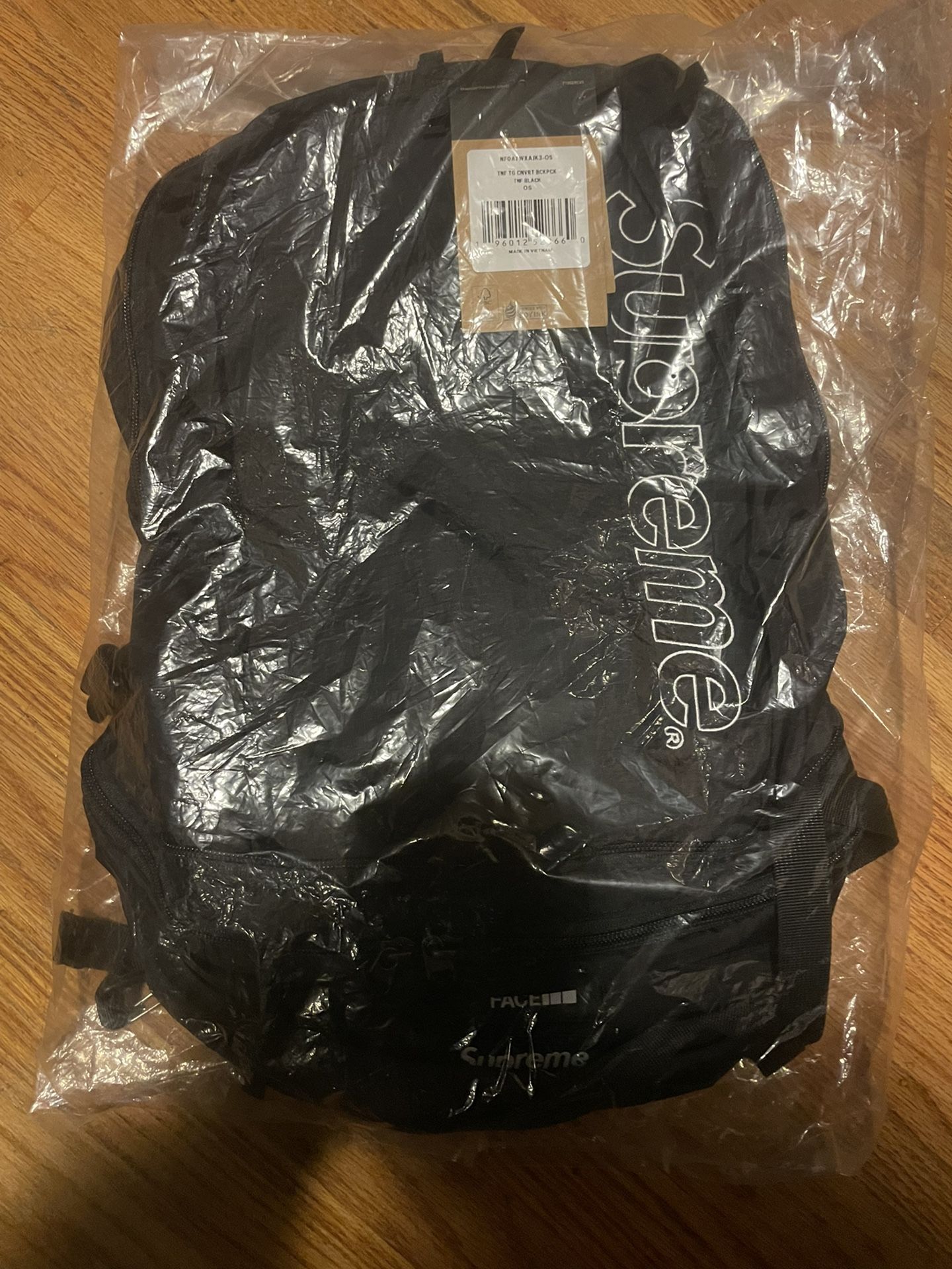 Supreme X TNF Backpack (Brand new)