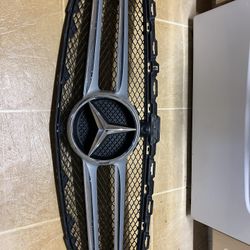 Mercedes Benz C300 /2016  Front Grill 
