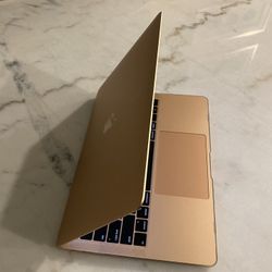 MacBook Air 13”