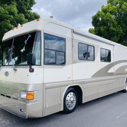 1996 Country Coach RV 