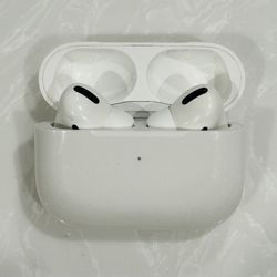 Apple AirPods Pro with Wireless Charging Case Gen 1 (Left Headphone Issue)