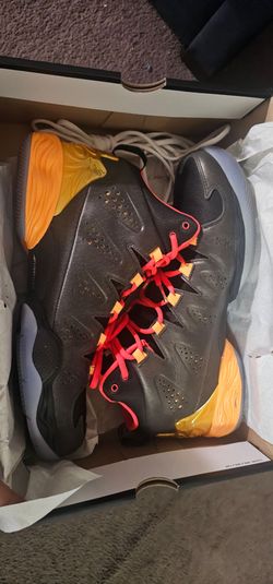 basketball shoes