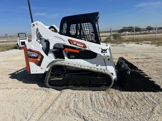 Bobcat Skid Steer T590