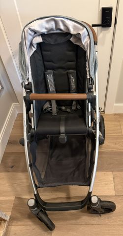 UPPAbaby Vista Stroller w/Bassinet
