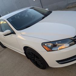 2014 Volkswagen Passat 1.8t !!!!LOW MILES!!!
