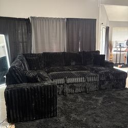 New in Box Trendy Fluffy Sectional With pull-out $10DOWN