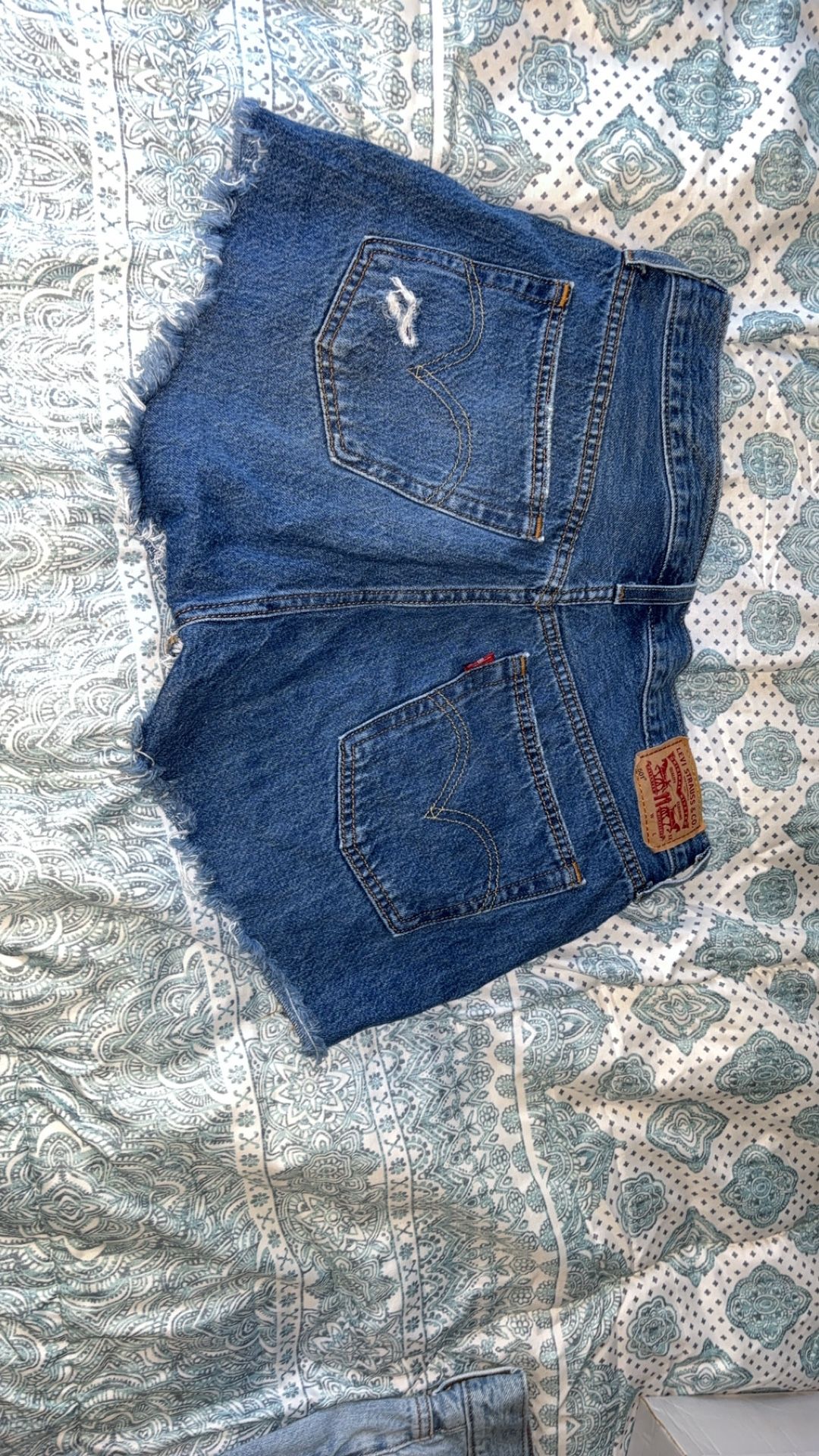 Levi Shorts Size 29