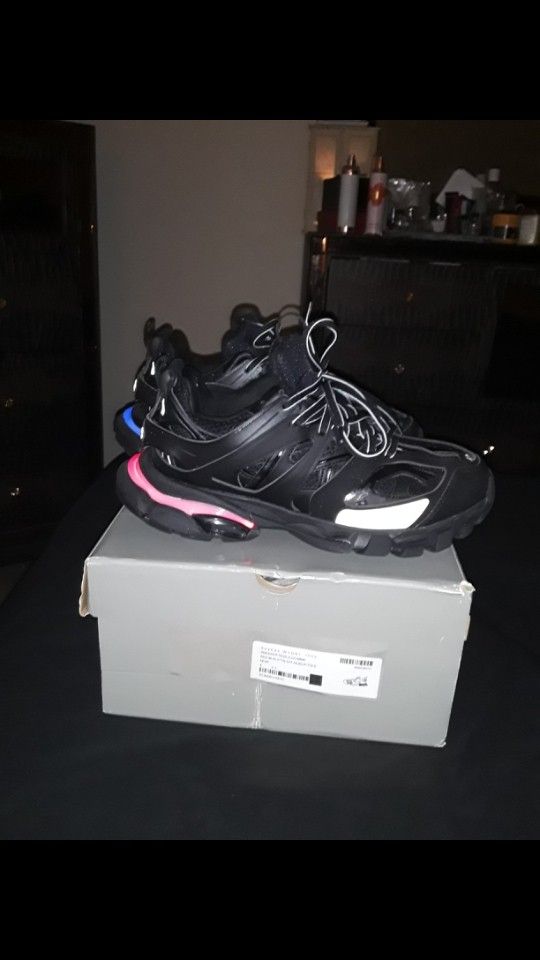 BALENCIAGA TRACK RUNNERS LED LIGHTS