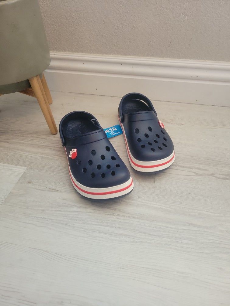 Croc Style Shoes CHEAP BRAND NEW