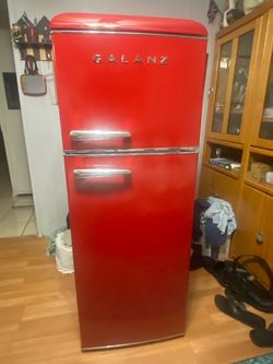 Selling refrigerator, GALÁNZ