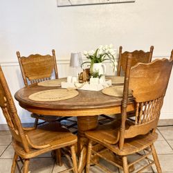 Dining Table  With 4 Chairs 