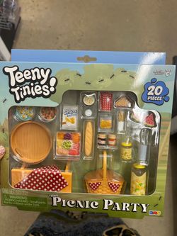 Teeny Tinies! Picnic Party Playset