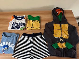 Kids Clothing Bundle – talla: 4