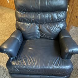 Couch set and two recliners