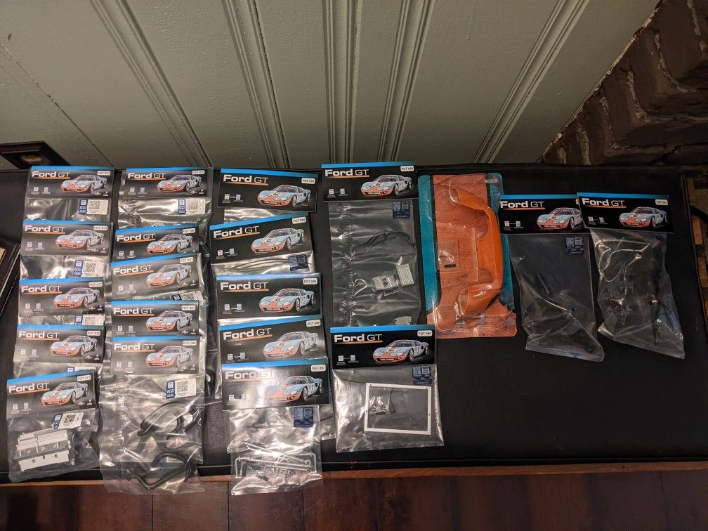 DeAgostini Build Your Own Ford GT40 1/8th Scale Parts