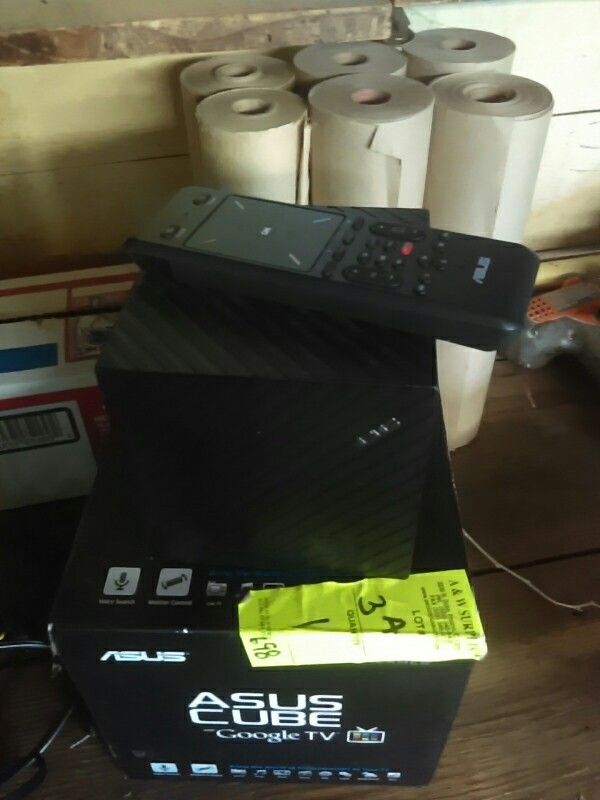 ASUS CUBE GLOGLE TV