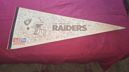 RAIDERS VINTAGE FELT PENNANT