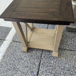 End table