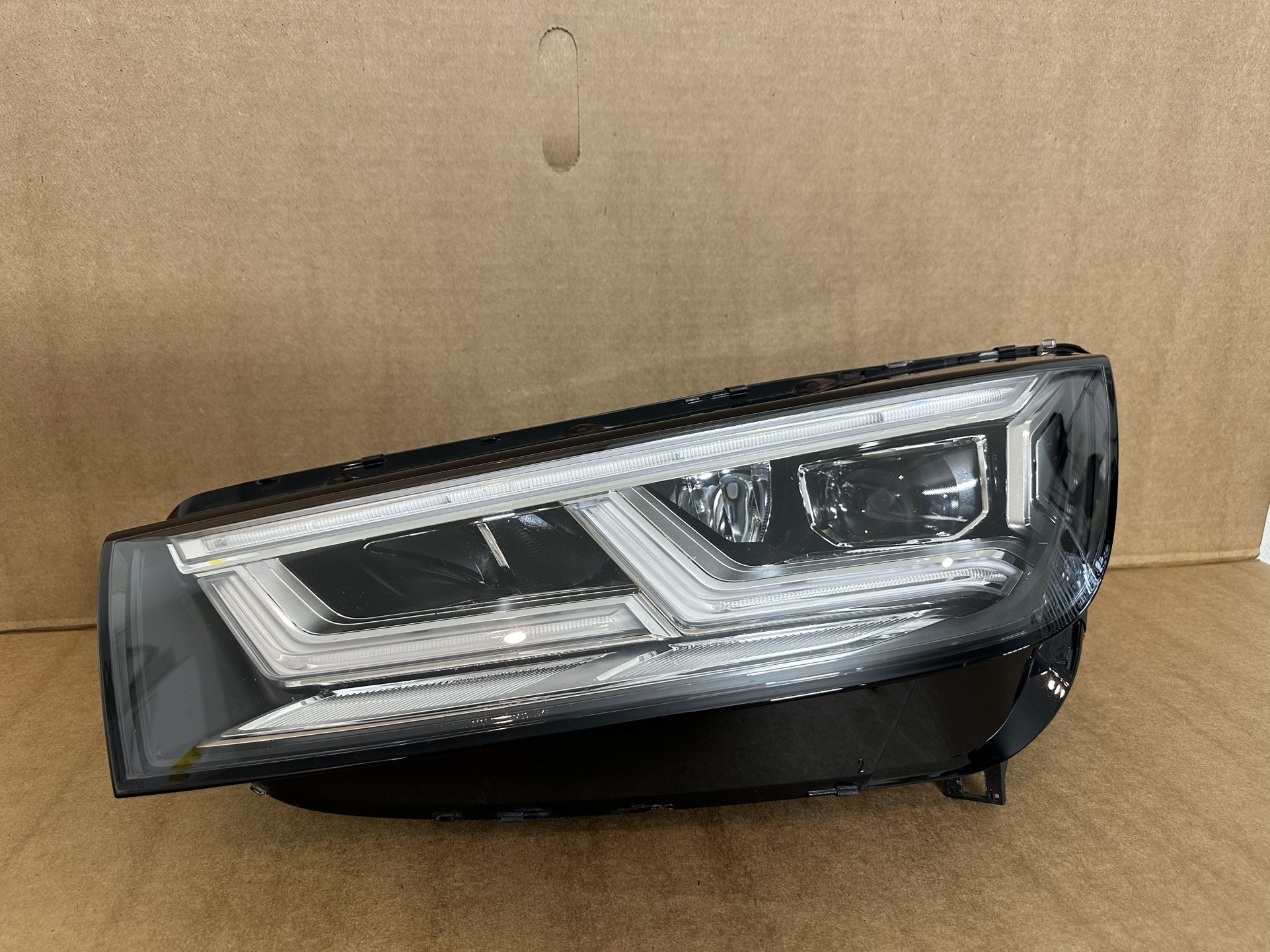 2018-2020 AUDI Q5 SQ5 FULL LED HEADLIGHT OEM- LEFT DRIVER SIDE
