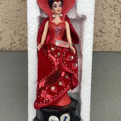 1995 BARBIE QUEEN OF THE HEARTS MUSIC BOX TUNE:  LOVE IS A MANY SPLLENDORD THING # 157651  