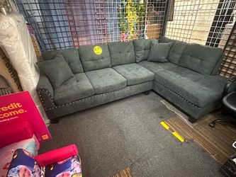 $499 sectional Nuevo 2 pc