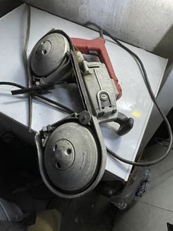 Milwaukee Bandsaw