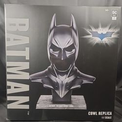 McFarlane Toys - DC Direct Batman: The Dark Knight (2008) Cowl Replica 1:1 Scale