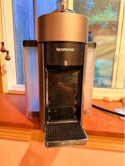 Nespresso Vertuo Coffee Machine with Original Box
