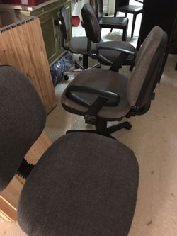 Office chairs all 4 Working