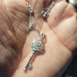 Solid 10k White Gold Key Diamonds Pendant Necklace 