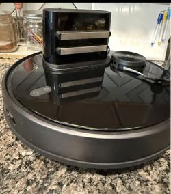 Wyze Wi-Fi Connected Robotic Vacuum with LiDAR Room Mapping, Ideal for Pet Hair, Hard Floors