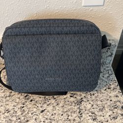 Micheal Kors Men’s Bag