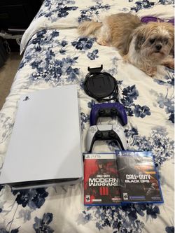 Sony PS5 disc-2 controllers- 2 games