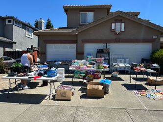 Yard Sale-ETRUSCAN DRIVE FAIRFIELD