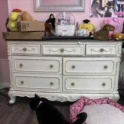 Cinderella Dresser from Homelegance
