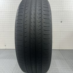 One Used Tire Hankook 225/55/18 98H # 882