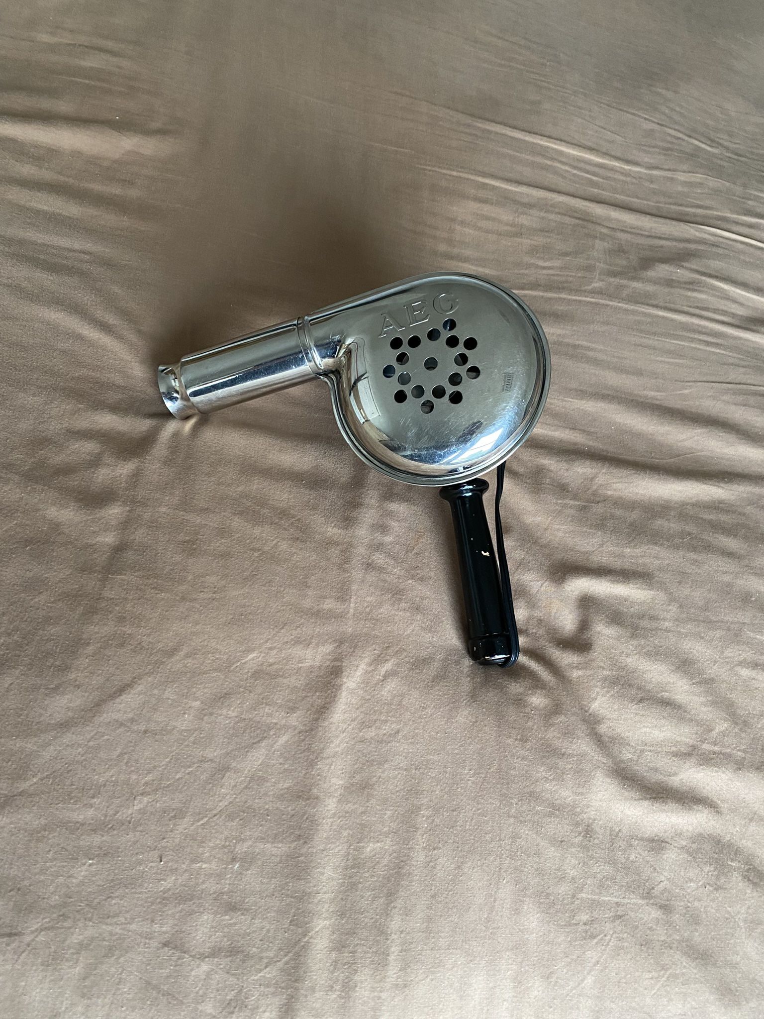 Really Vintage Antique! For real collectors! AEG hairdryer “Radiopur”. Design: Peter Behrens in 1920. Peter Behrens b: 1868 - d: 1940. Manufacturer: f
