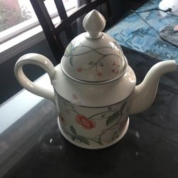 Porcelain Tea Pot
