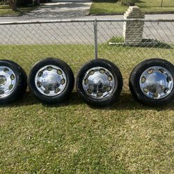Cadillac  D T S 16 Inch  Wheels 