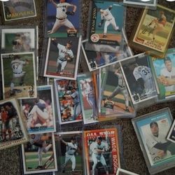 Box Of 100 Baseball Cards Box Of 100 Plus BASKETBALL CARDS
