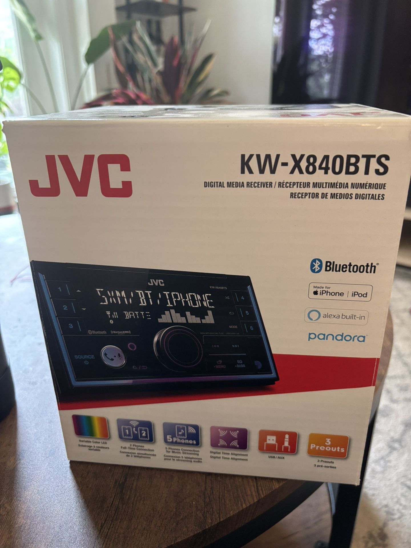 JVC KW - X840BTS w/ BLUETOOTH - 2 Din Car Radio