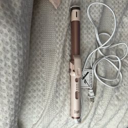 QUICO Professional Hair Straightener