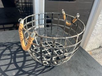 Rustic Iron Burlap Handle Fruit Bowl Center Piece Basket!  15x10.5in