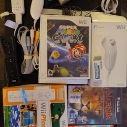 Nintendo GameCube Wii Backwards Bundle(Read)