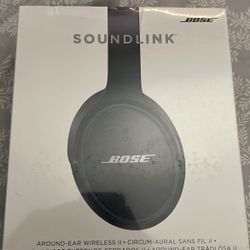 Bose Headphones (READ DESCRIPTION)